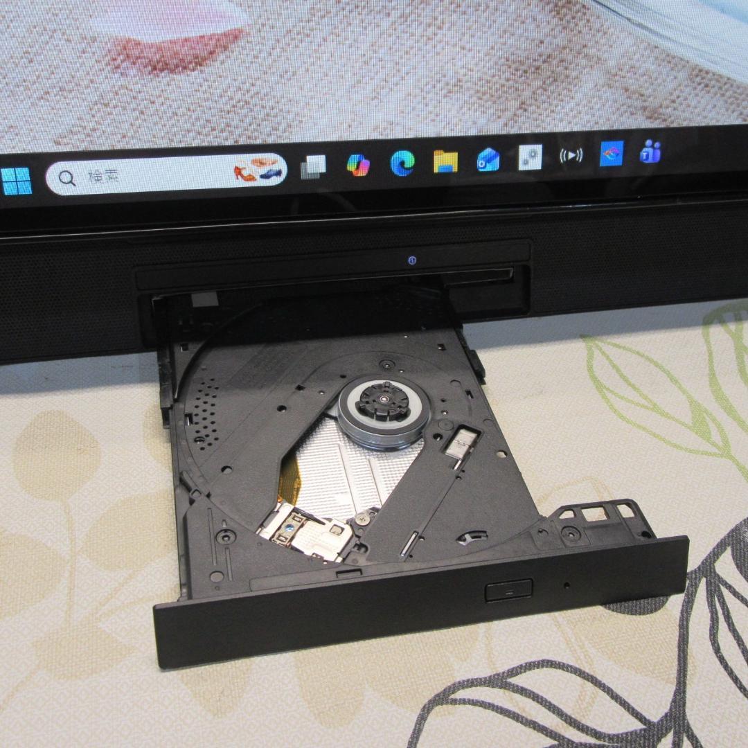 超大画面27インチWin11公式対応8世代Corei5/メ8/新品SSD/DVD