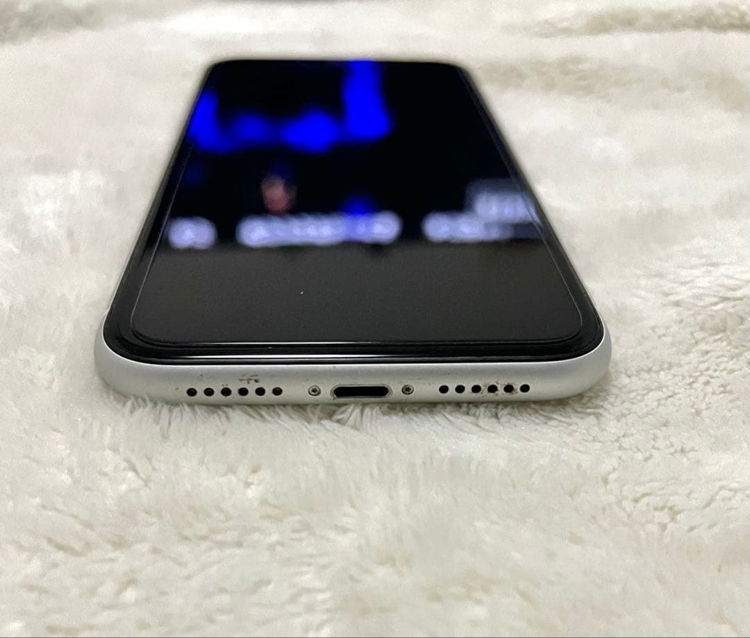 【iPhone XR 64GB ホワイト 本体のみ】