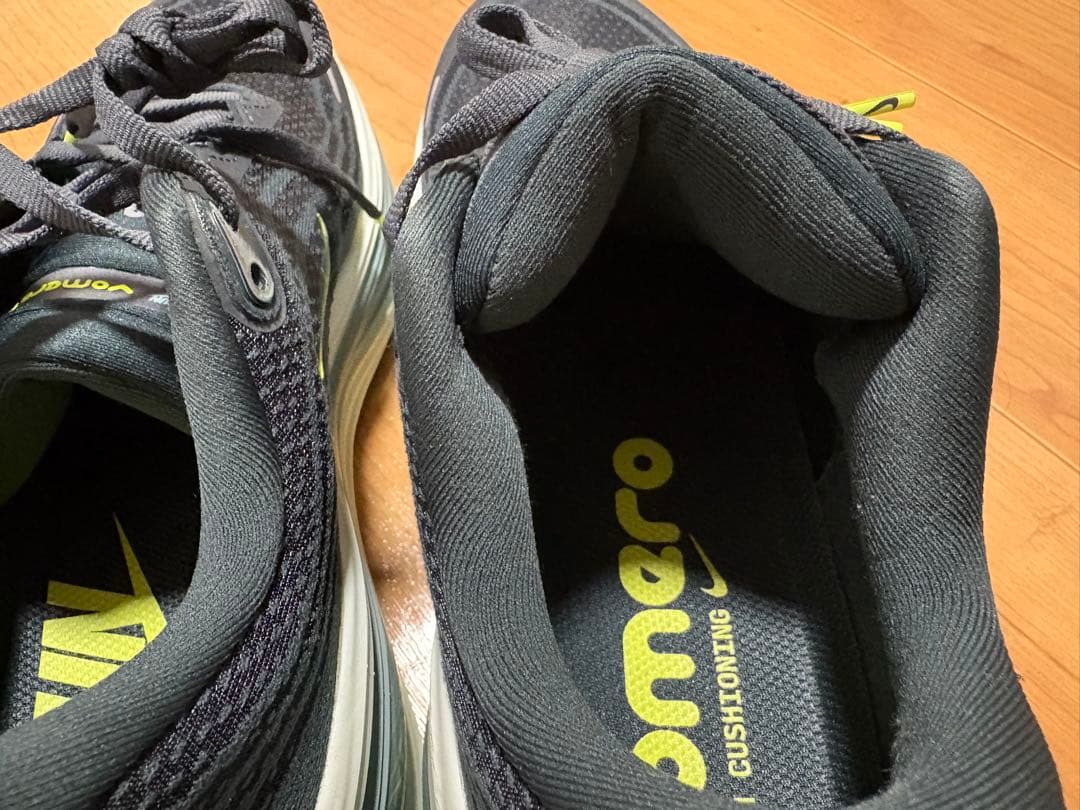 美品オススメです。NIKE ポメロプラス　メンズ27.5cm