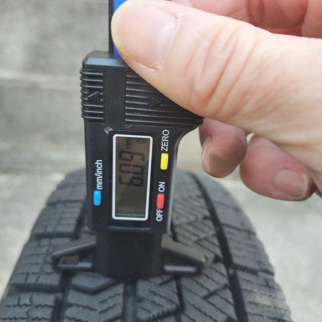 145/80R13 スチールホイル付きスタッドレスタイヤ4本セットの内2本 ①