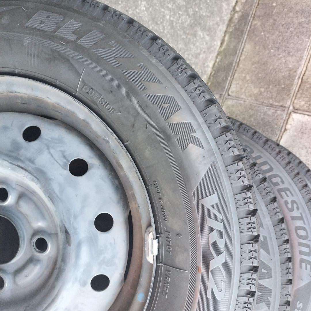 145/80R13 スチールホイル付きスタッドレスタイヤ4本セットの内2本 ①