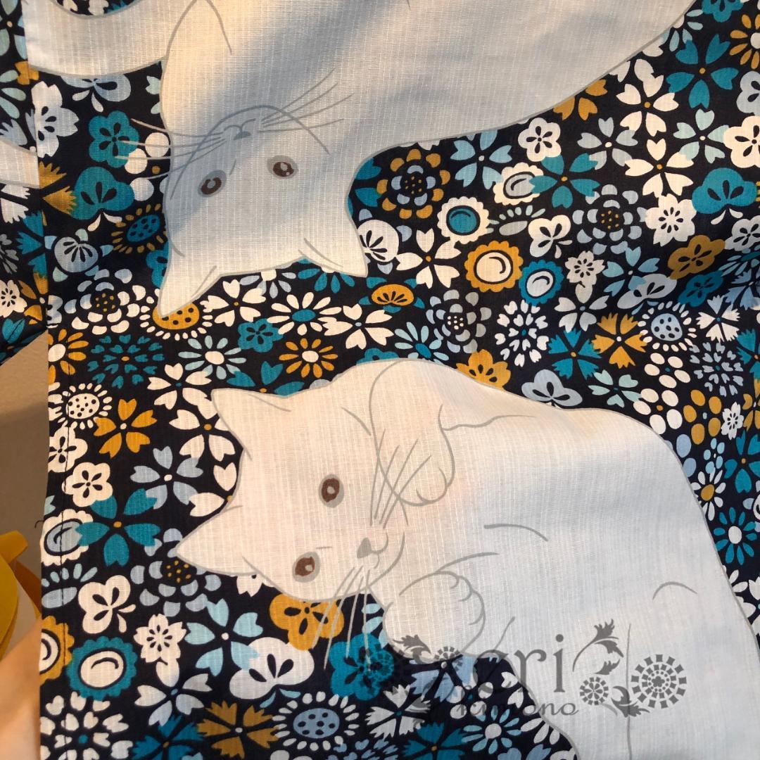 【新品/浴衣/単品】可愛らしい白猫の浴衣
