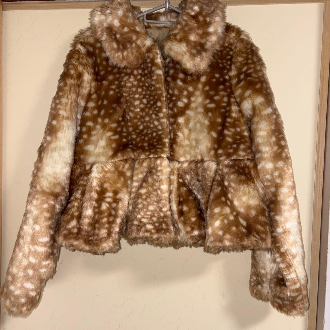 ジャケット・アウター bibiy DORA PEPURAMU FUR COAT