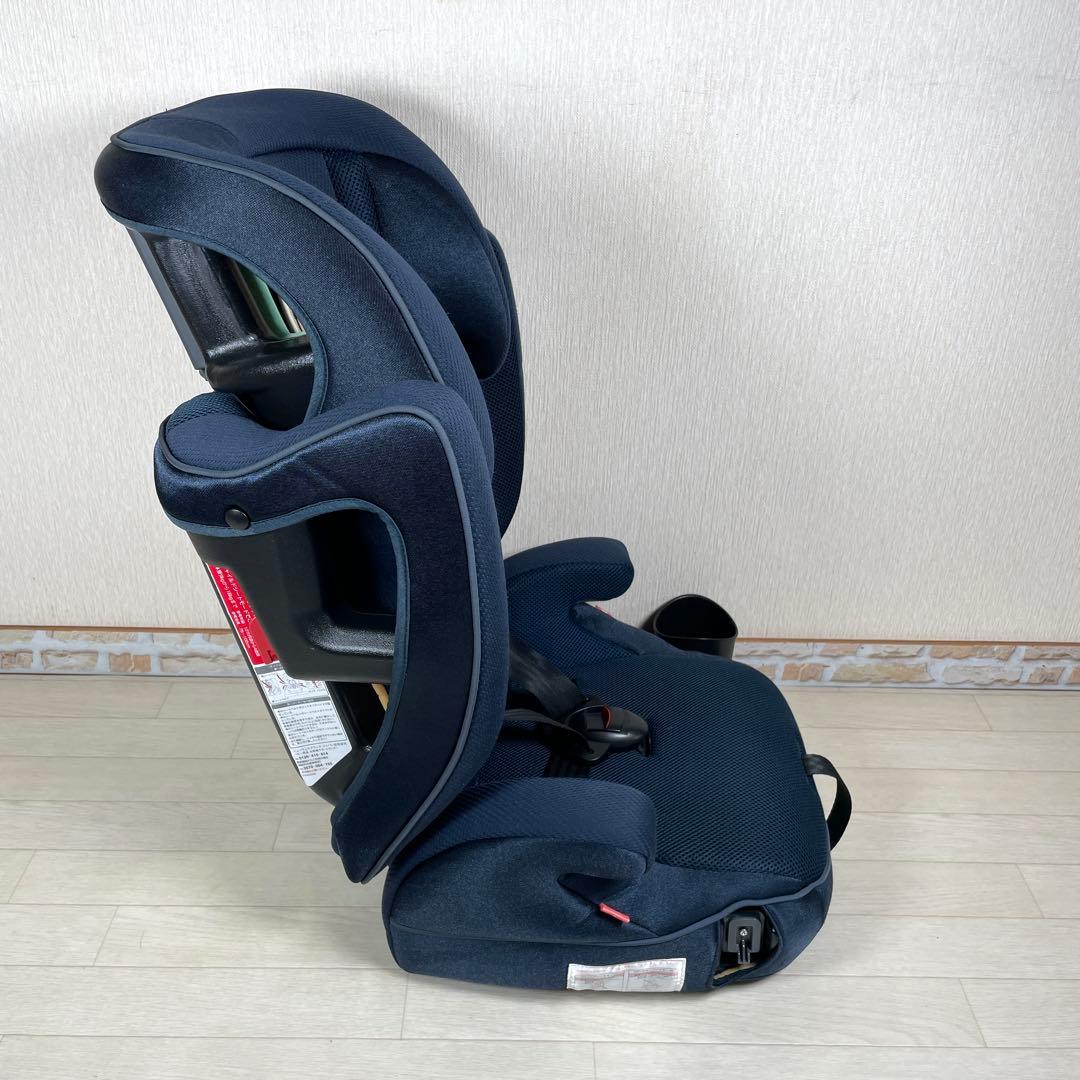アップリカ エアグルーヴAD ネイビー チャイルドシート　ジュニアシート　air