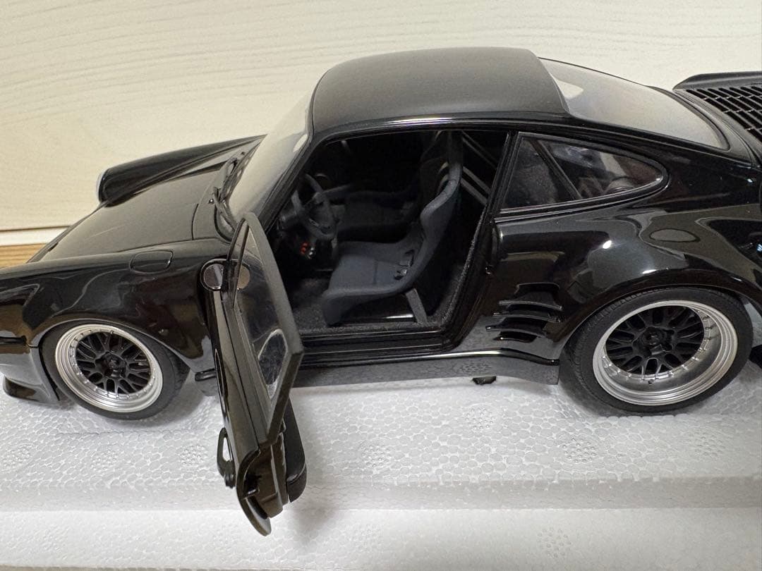 AUTOart Porsche 911 ブラックバード　湾岸ミッドナイト