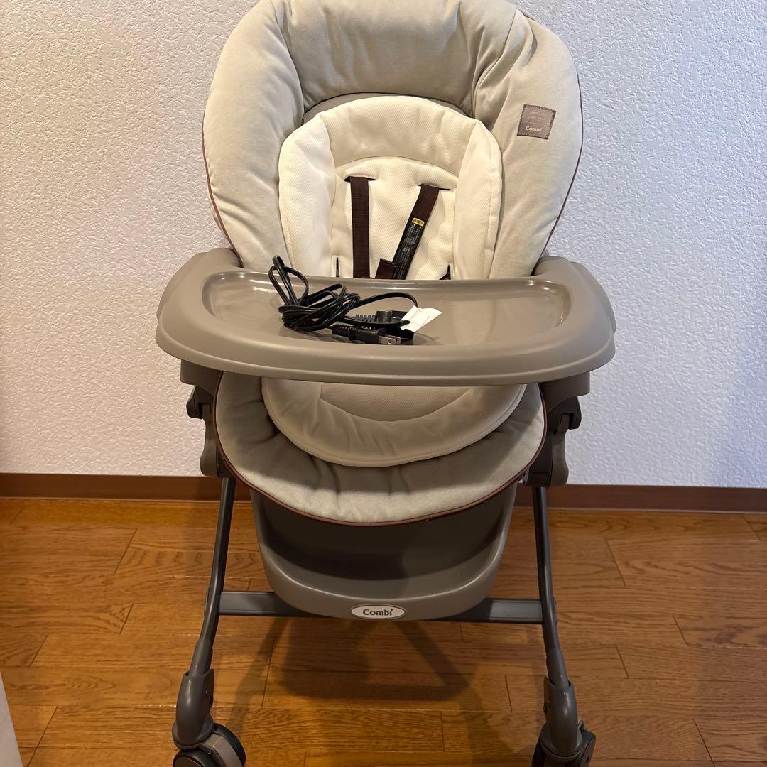 コンビ　ネムリラ　AT SWING ベビーベッド　電動