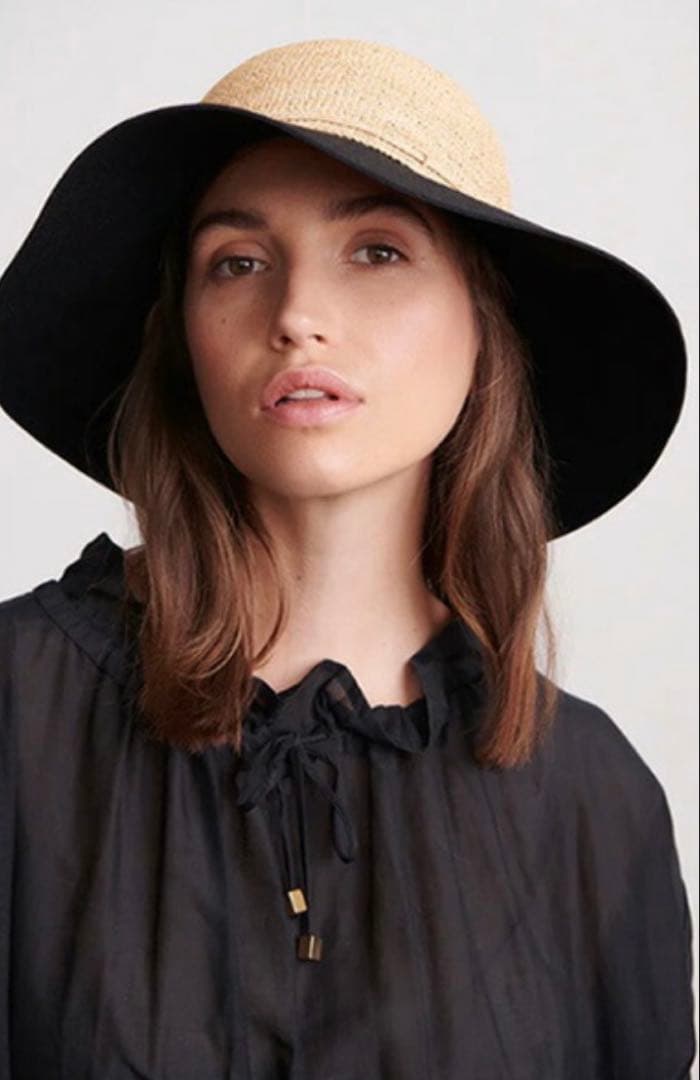 新品✨ヘレンカミンスキー カロラ 麦わら帽子 ラフィア ベージュ ブラック