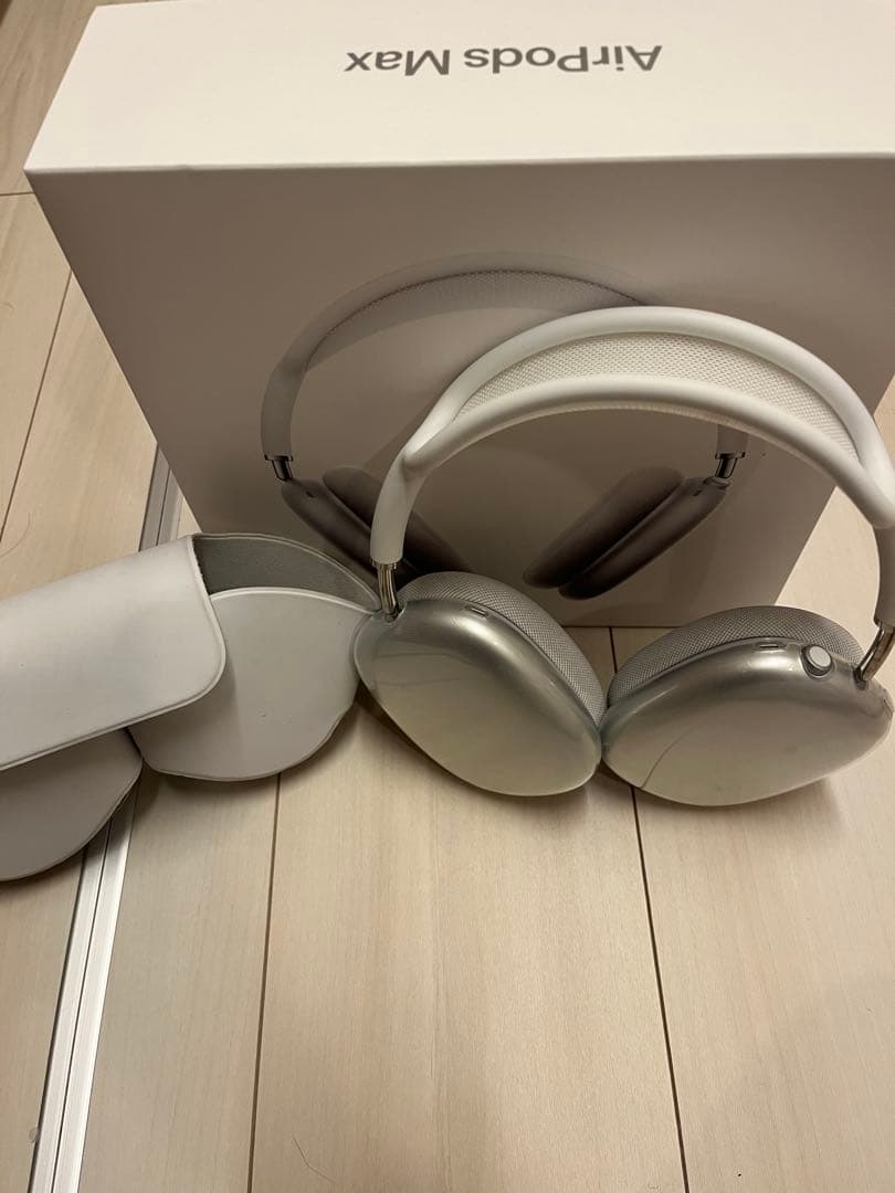 AirPods Max シルバー ケース付き（透明カバー付き）