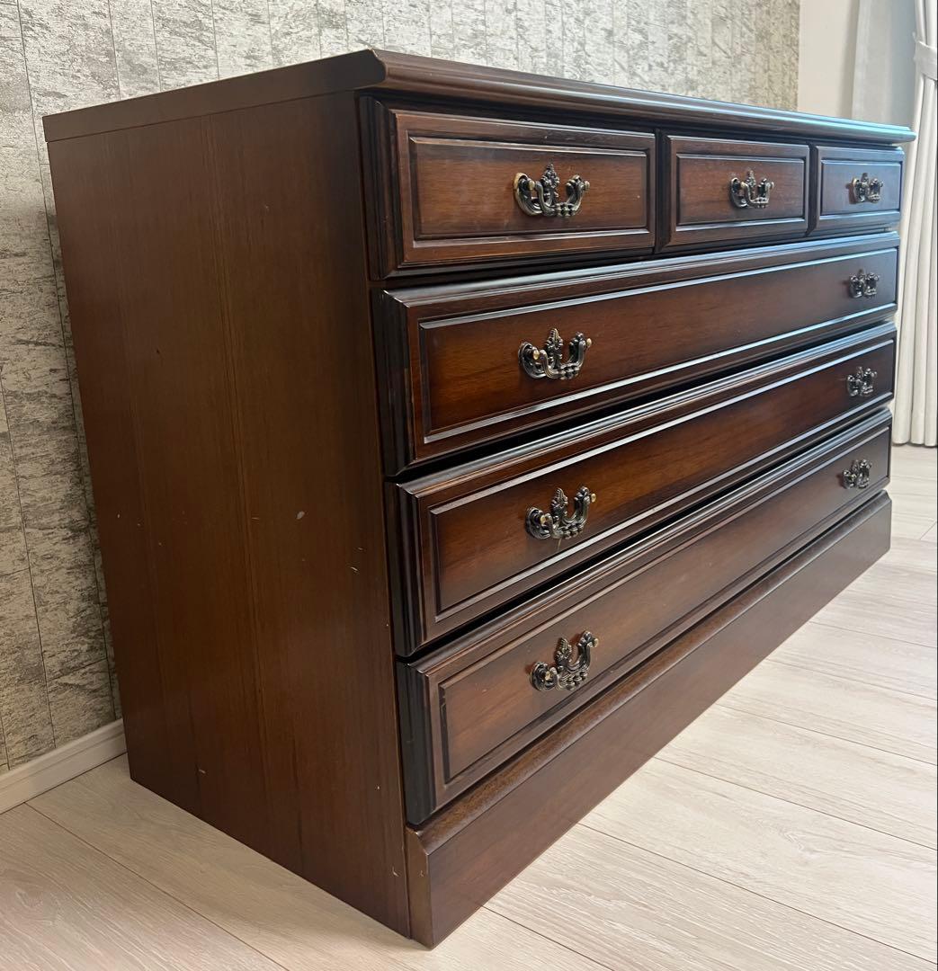 カリモク　コロニアルチェスト