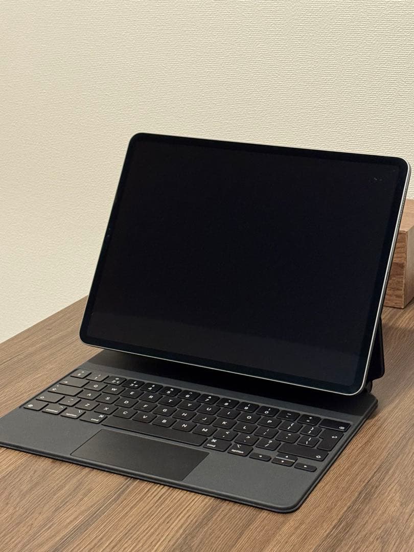 iPad Pro 12.9 第３世代 Wifi Magic Keyboard付き