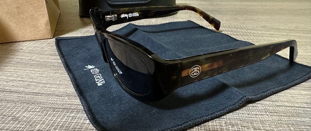 stussy サングラス ブラウン