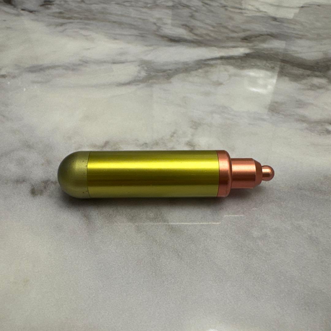 フィオーラ　ペンダント