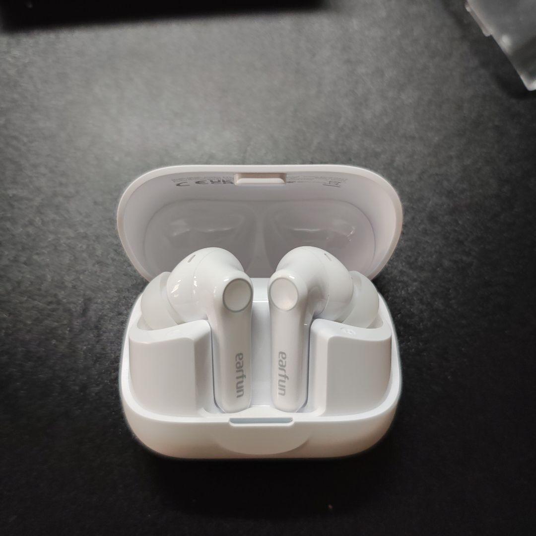 EarFun Air Pro 4+ ワイヤレスイヤホン　ホワイト