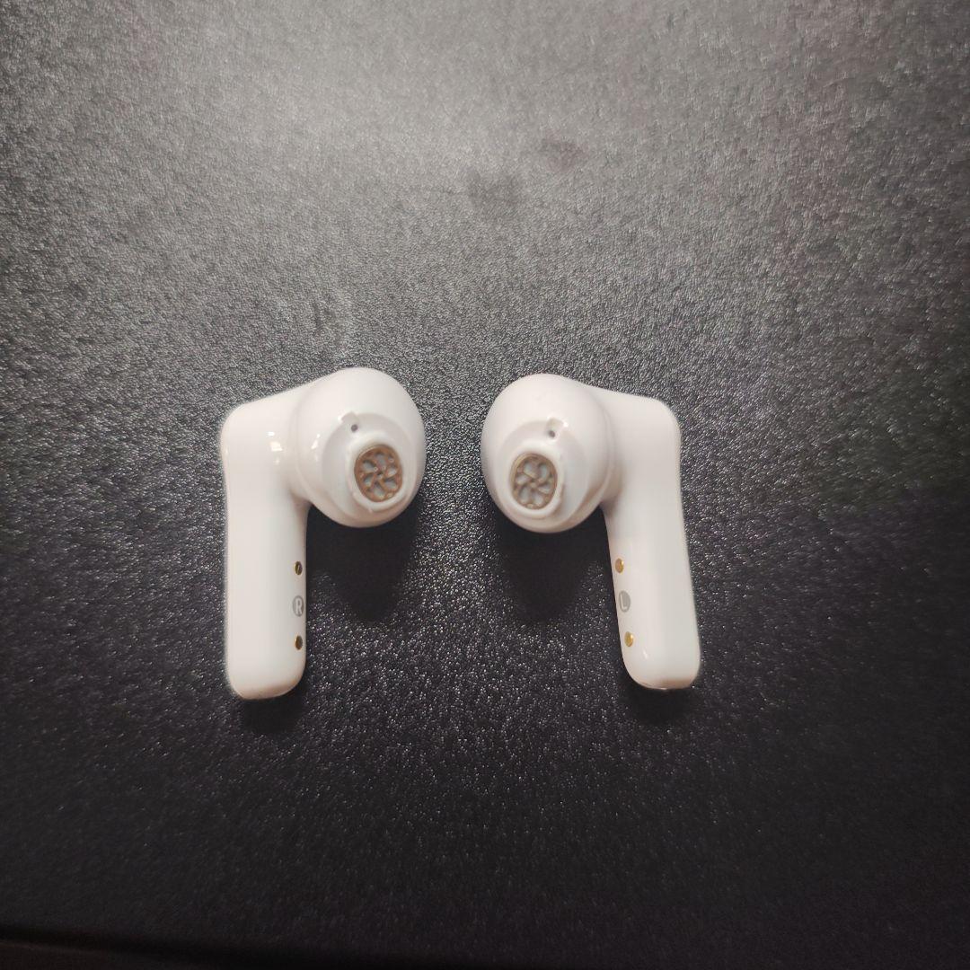 EarFun Air Pro 4+ ワイヤレスイヤホン　ホワイト