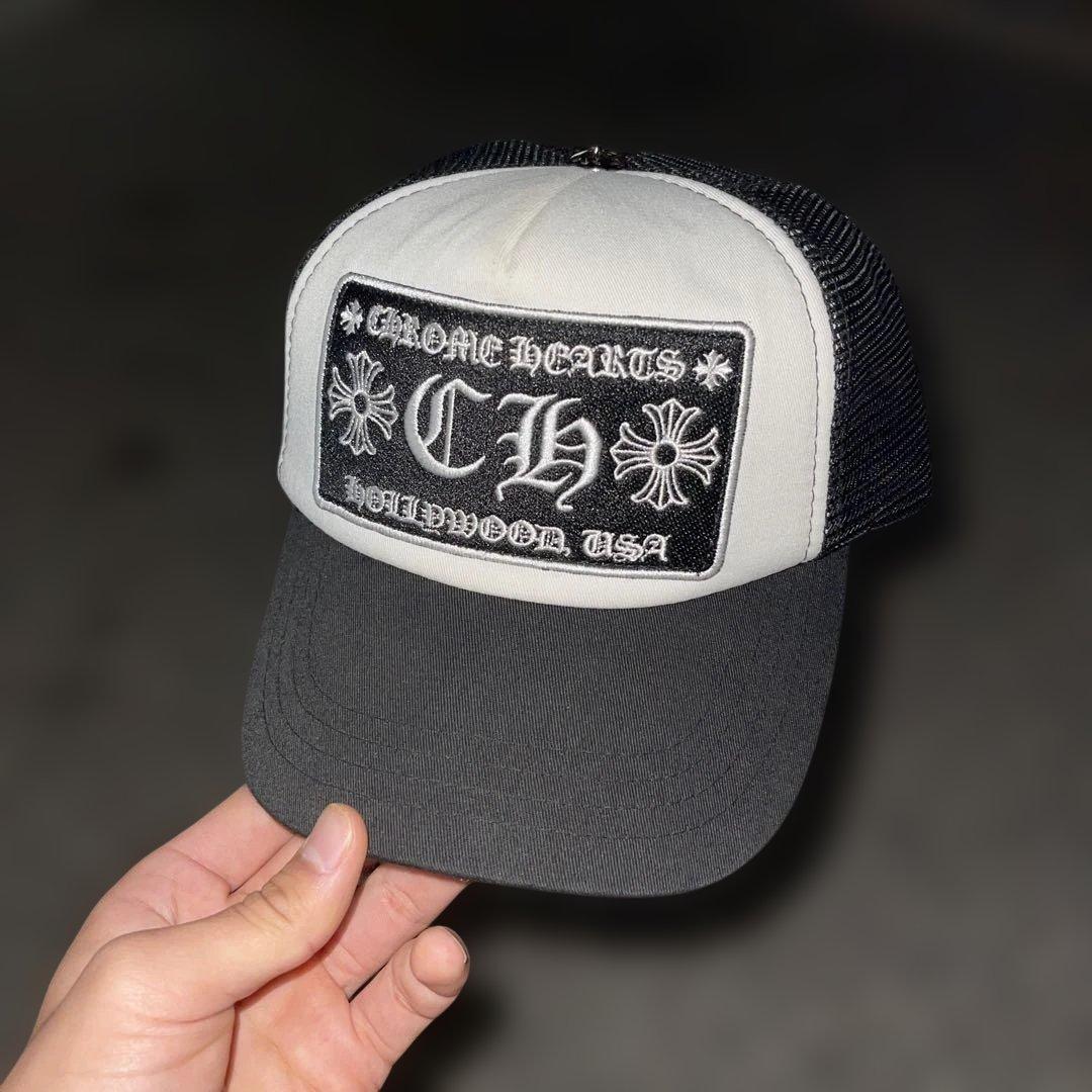 CHROME HEARTS トラッカーキャップ ブラック/ホワイト