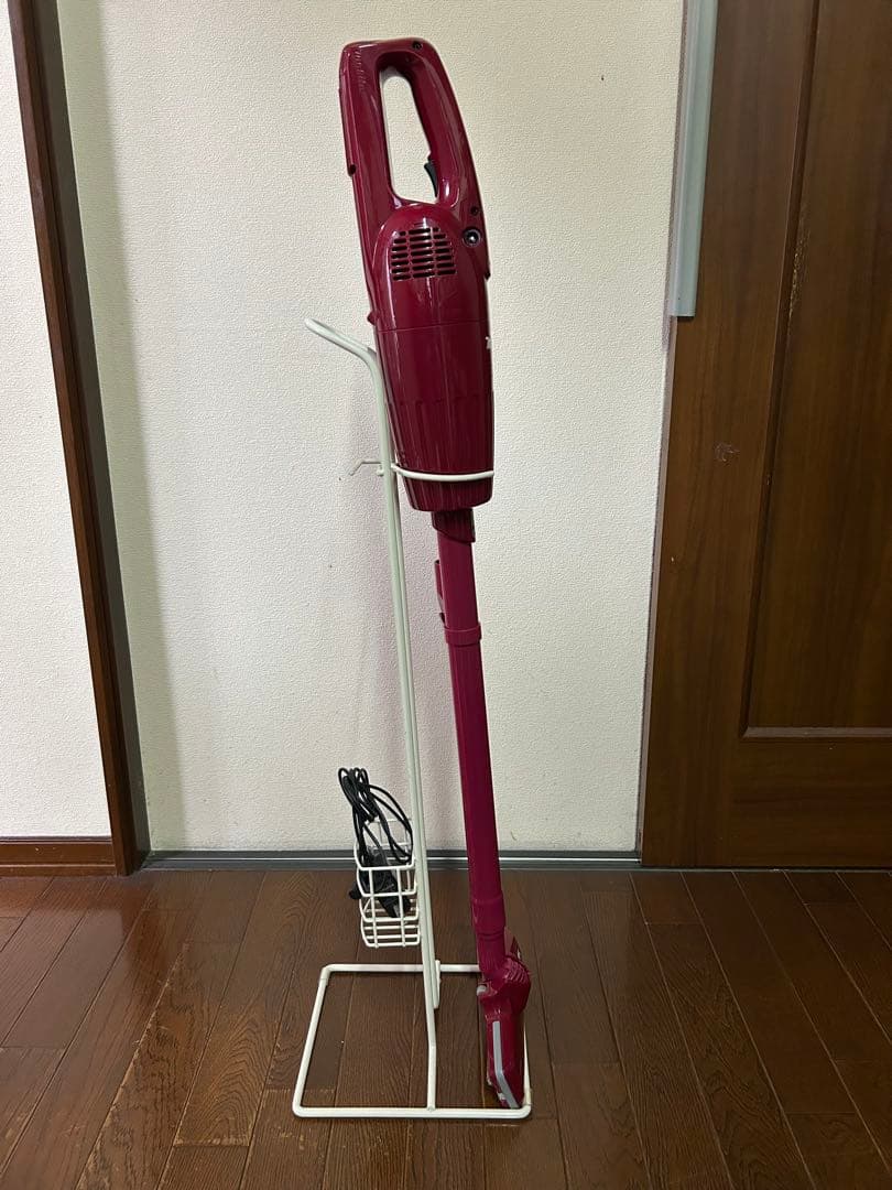 Makita コードレス掃除機 充電器、スタンド付き 赤