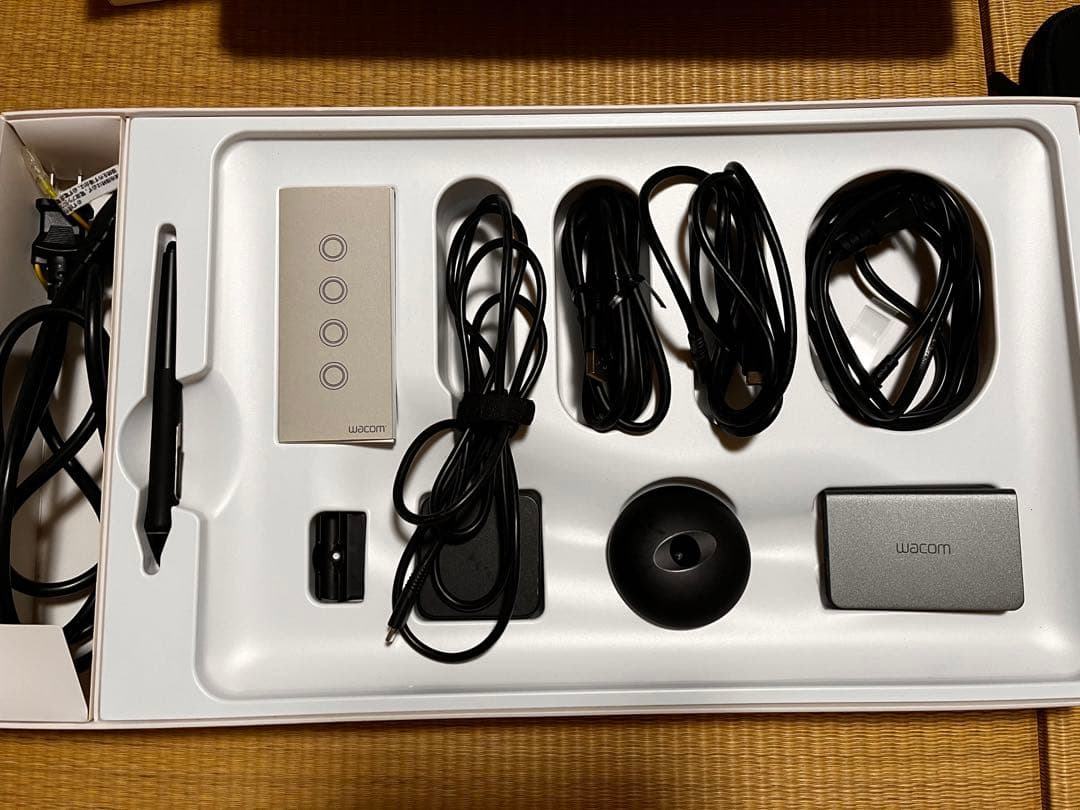 ワコム 液タブ 液晶ペンタブレット Wacom Cintiq Pro 16