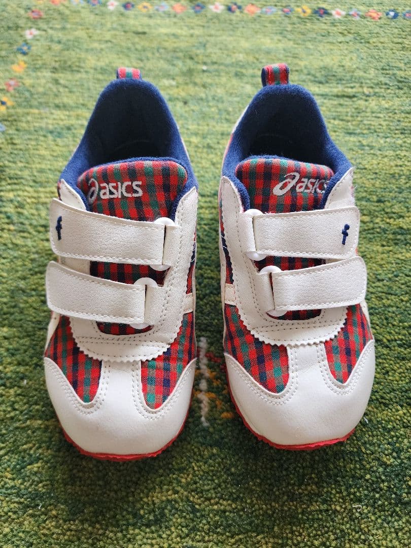 現行品　美品　ファミリア　スニーカー アシックス × familiar　17.5