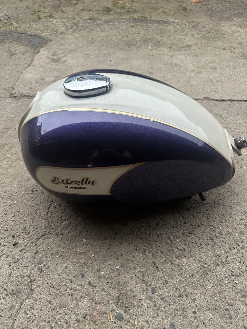 Kawasaki エストレヤ 燃料タンク 紫/ホワイト　キャブ