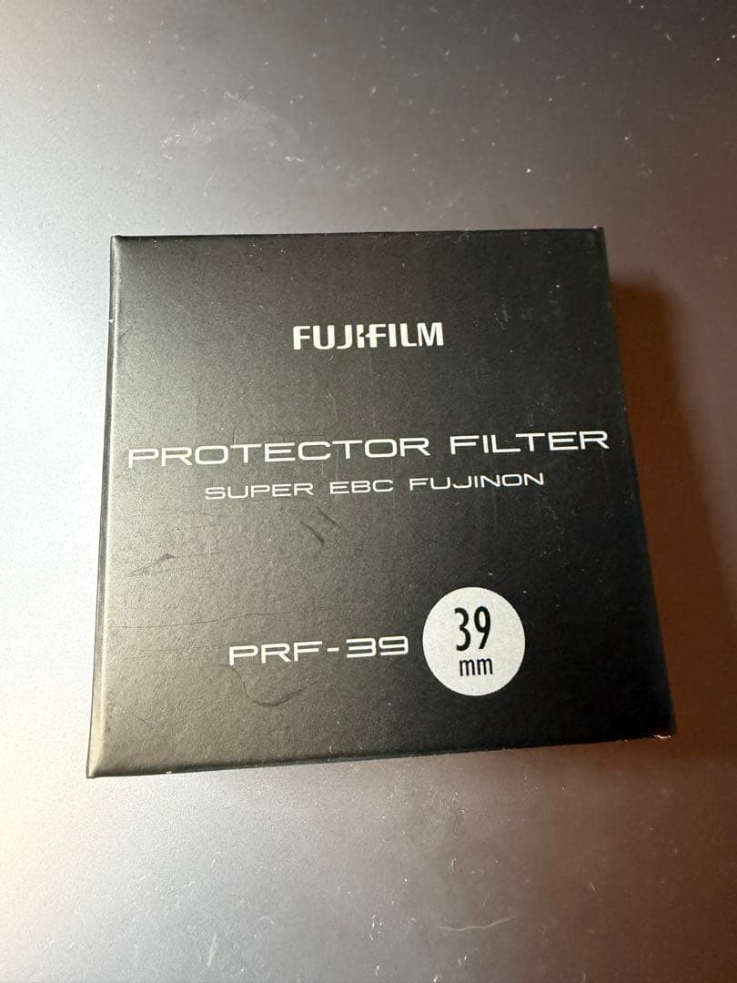 Fujifilm XF 23mm f/2.8 R WR レンズ純正フィルター付き