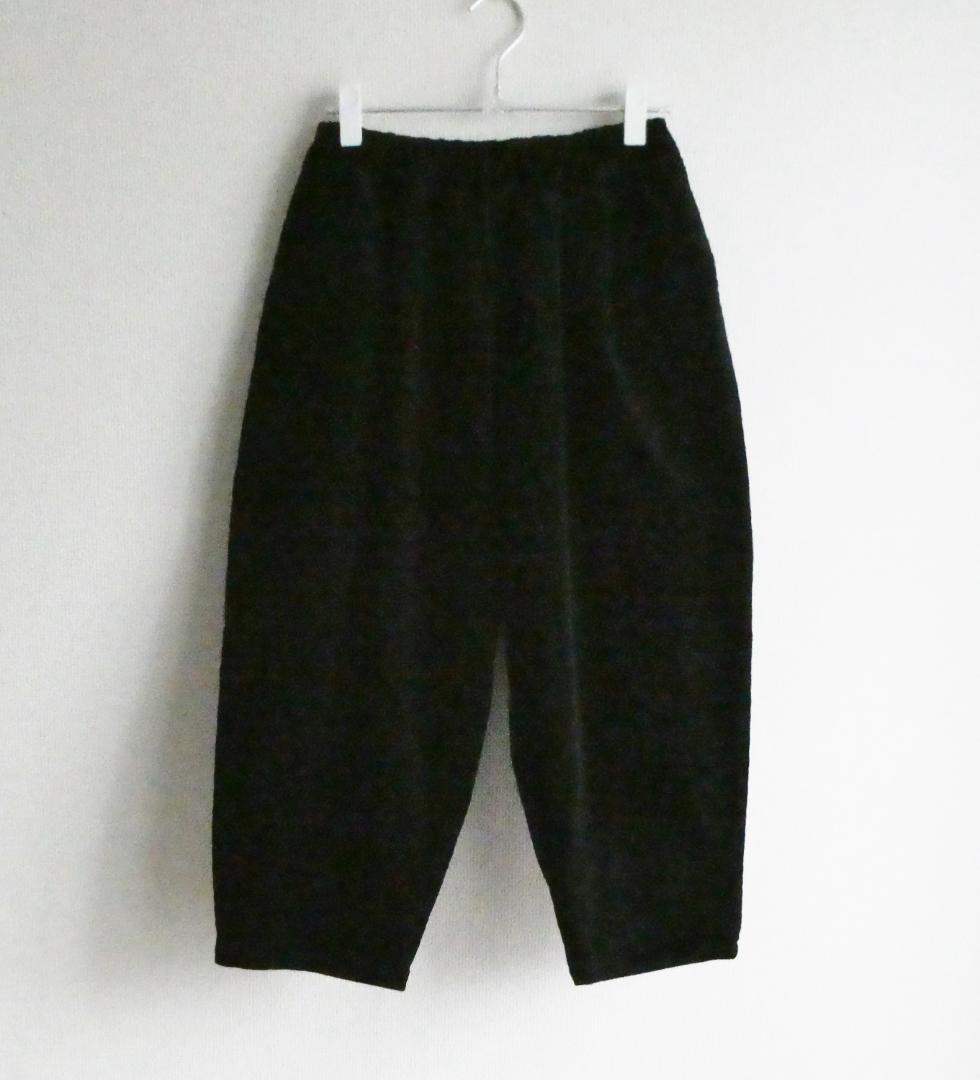 オローネ　コーデュロイ バルーンパンツ