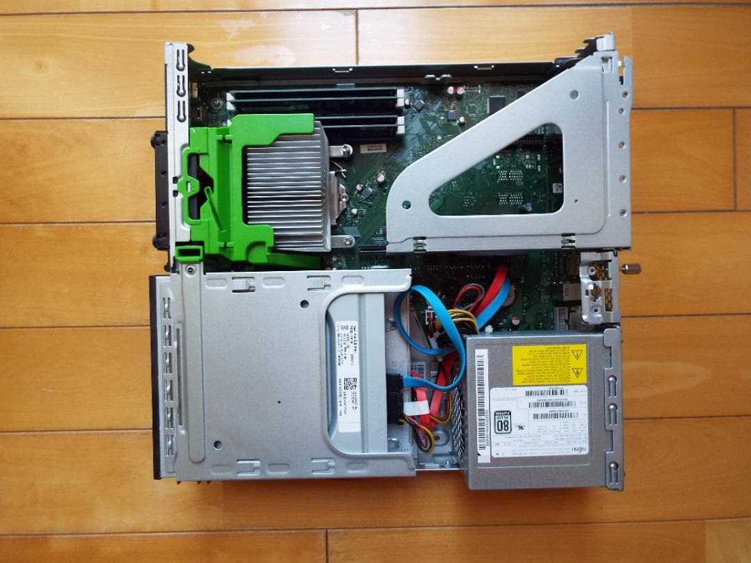 Windowsデスクトップ ESPRIMO D588/CX i5-9500 32G SSD512G+HDD1