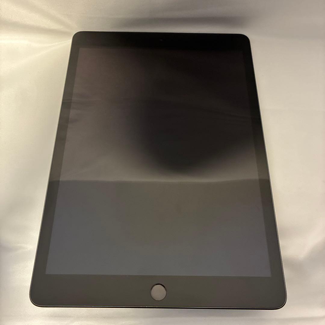 【Wi-Fiモデル】iPad8 32GB グレー 第8世代 A2270