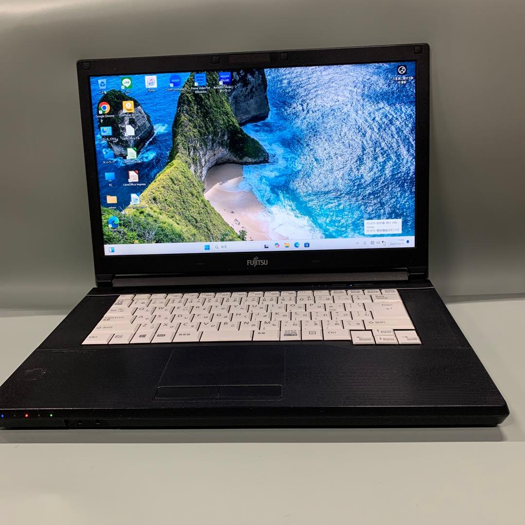 富士通ノートパソコン美品DVD 爆速SSD Windows11
