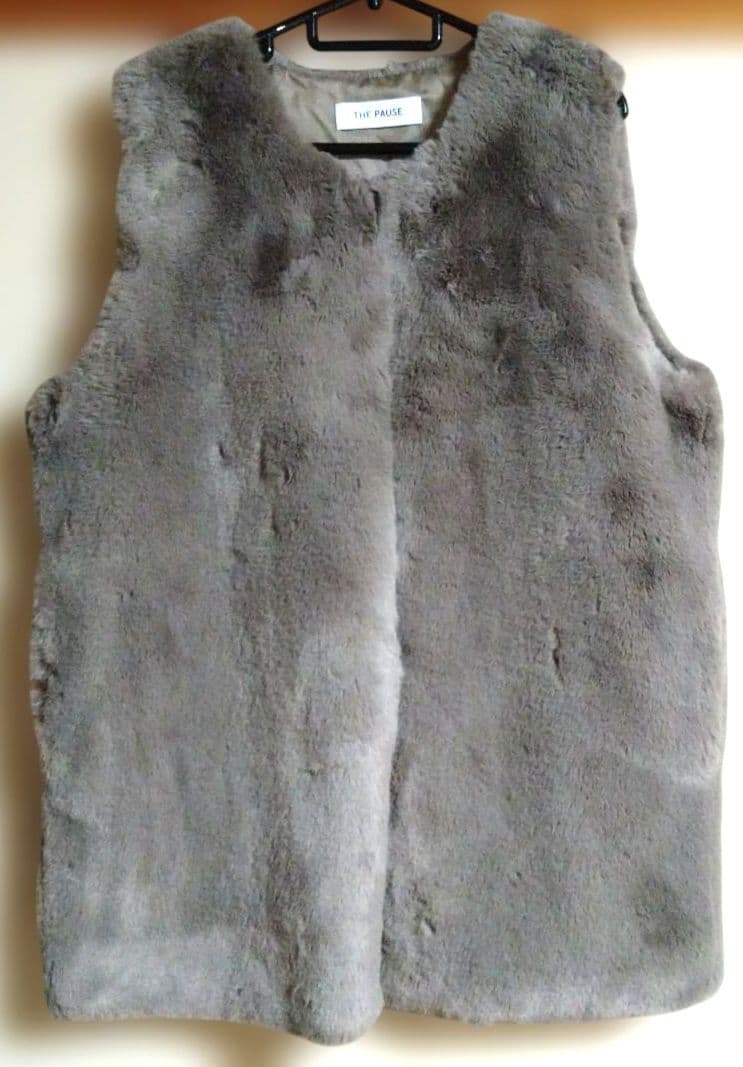 グレー系ブラウンファーベスト