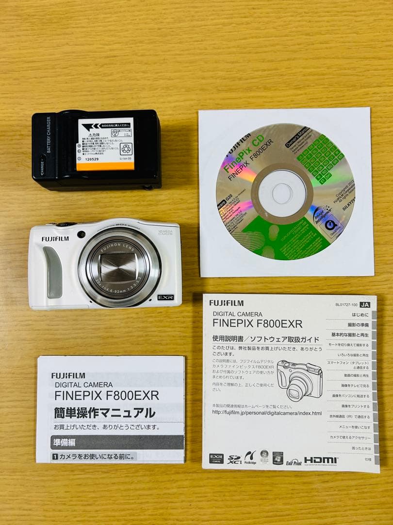 デジタルカメラ Fine pix F800EXR FUJIFILM