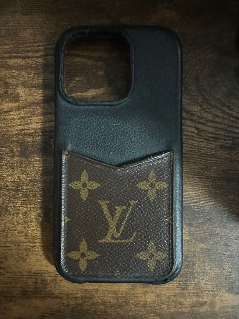 ルイヴィトン　iPhone14Pro ケース