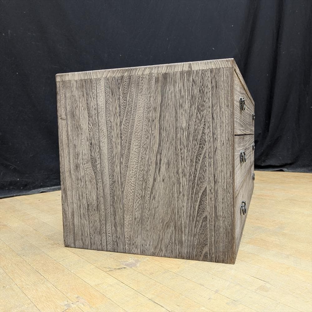 高塚桐材商店　山翠作　ろう仕上げ　焼桐　唐草釻　整理箪笥　和箪笥　箪笥　タンス