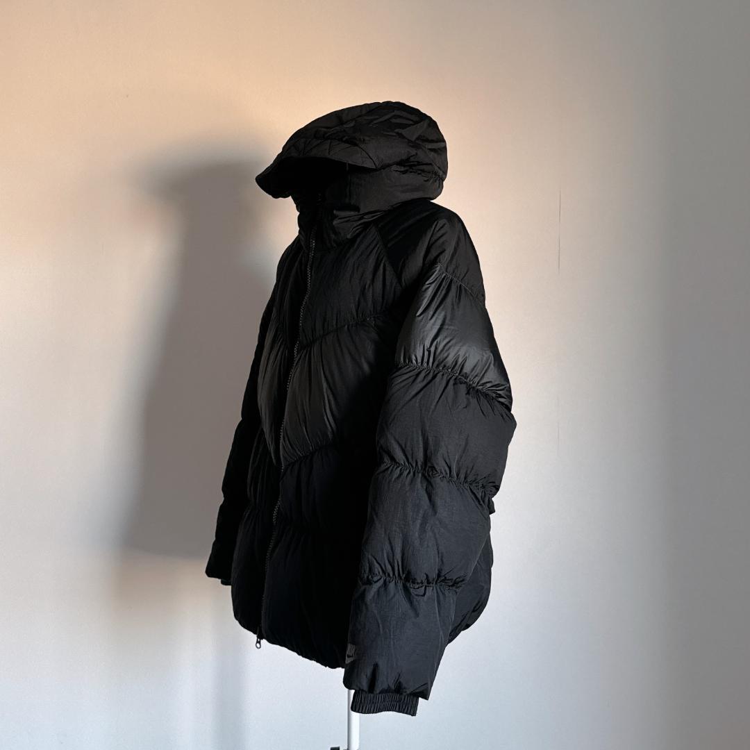 NIKE フード付き ブラック ダウンジャケット L