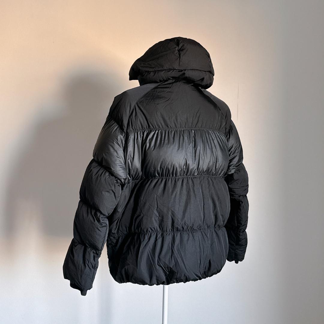 NIKE フード付き ブラック ダウンジャケット L