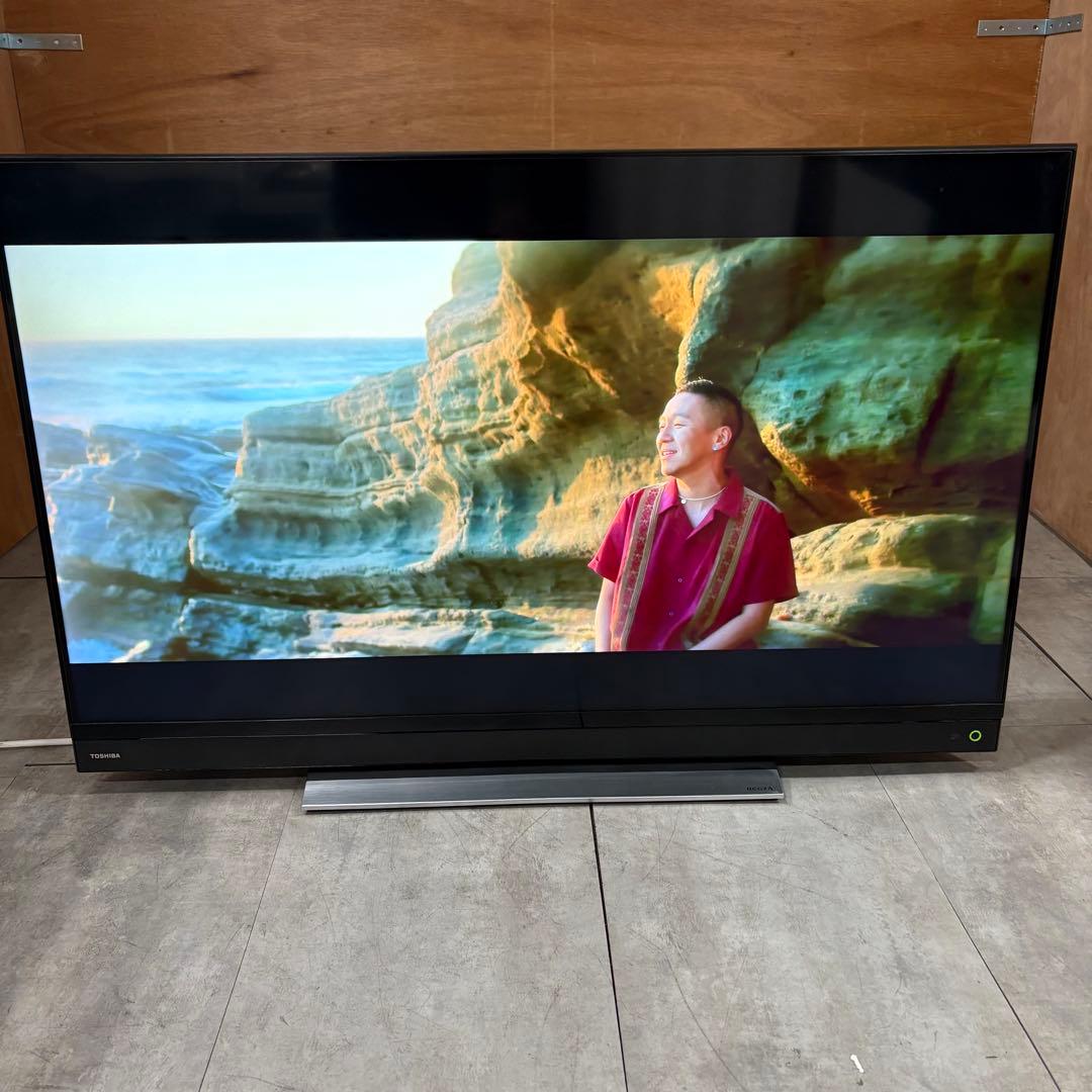一都三県限定　配送無料　4K液晶テレビ　TOSHIBA 東芝　43インチ
