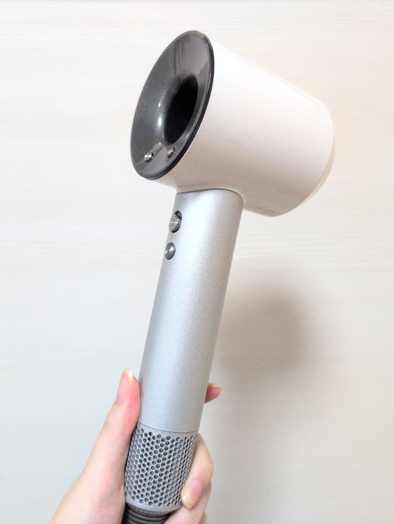 ダイソン dyson supersonic ホワイト ヘアードライヤー