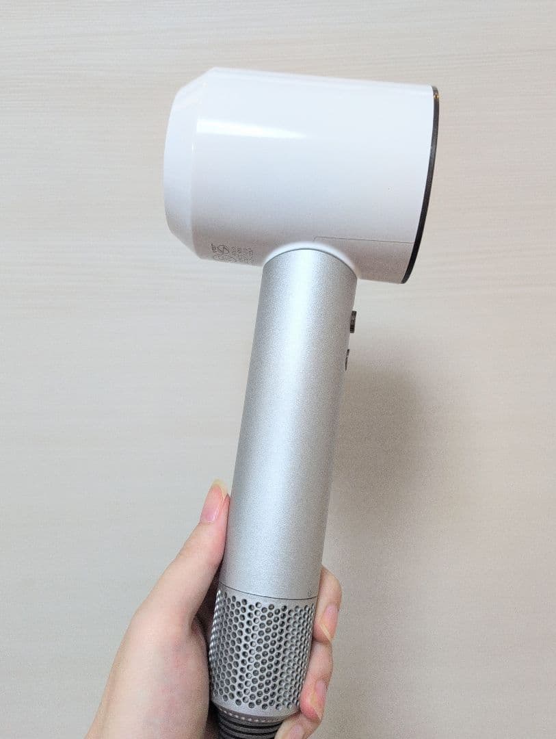 ダイソン dyson supersonic ホワイト ヘアードライヤー