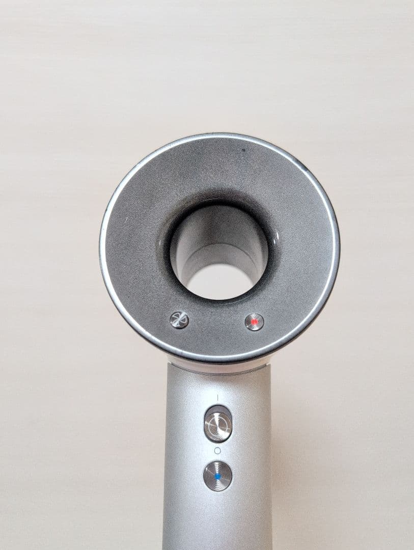 ダイソン dyson supersonic ホワイト ヘアードライヤー