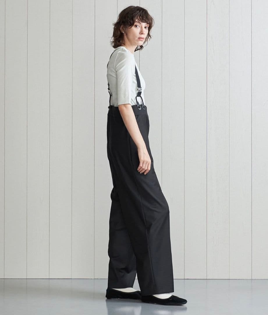 サスペンダーパンツ