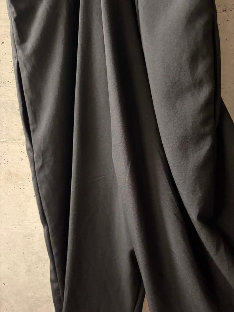 サスペンダーパンツ