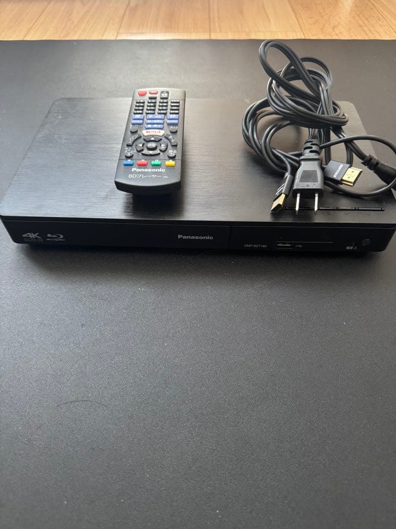 【2023年製】パナソニック　ブルーレイレプレーヤー　DMP-BDT180