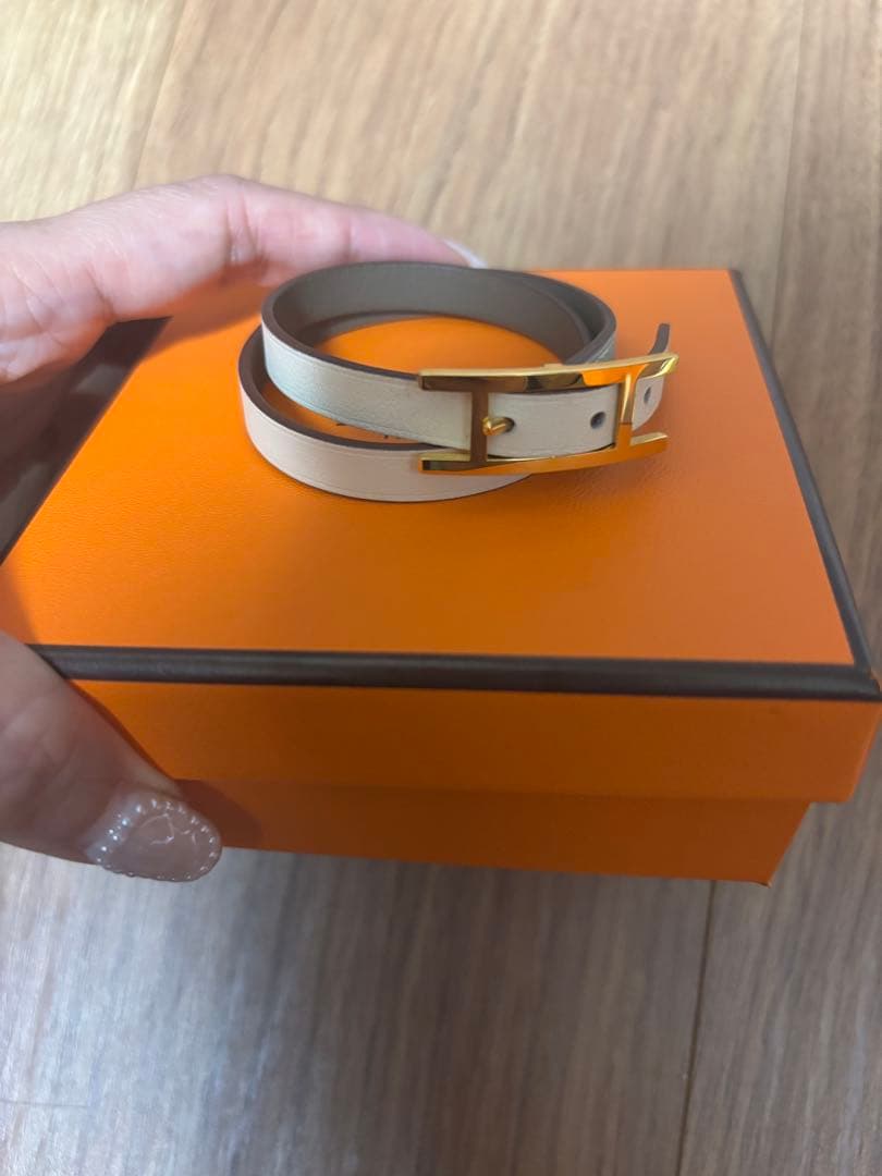 エルメス　HERMES レザーブレスレット　ビーアピ　ドゥブルトゥール