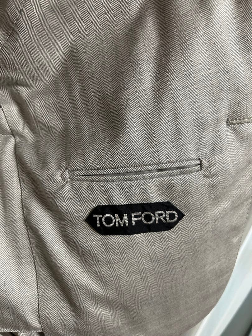 TOM FORD ライトグレー スーツ　Made to Major