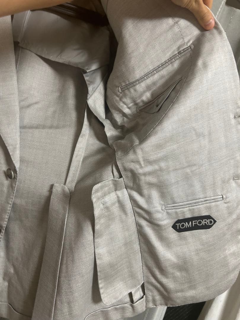 TOM FORD ライトグレー スーツ　Made to Major