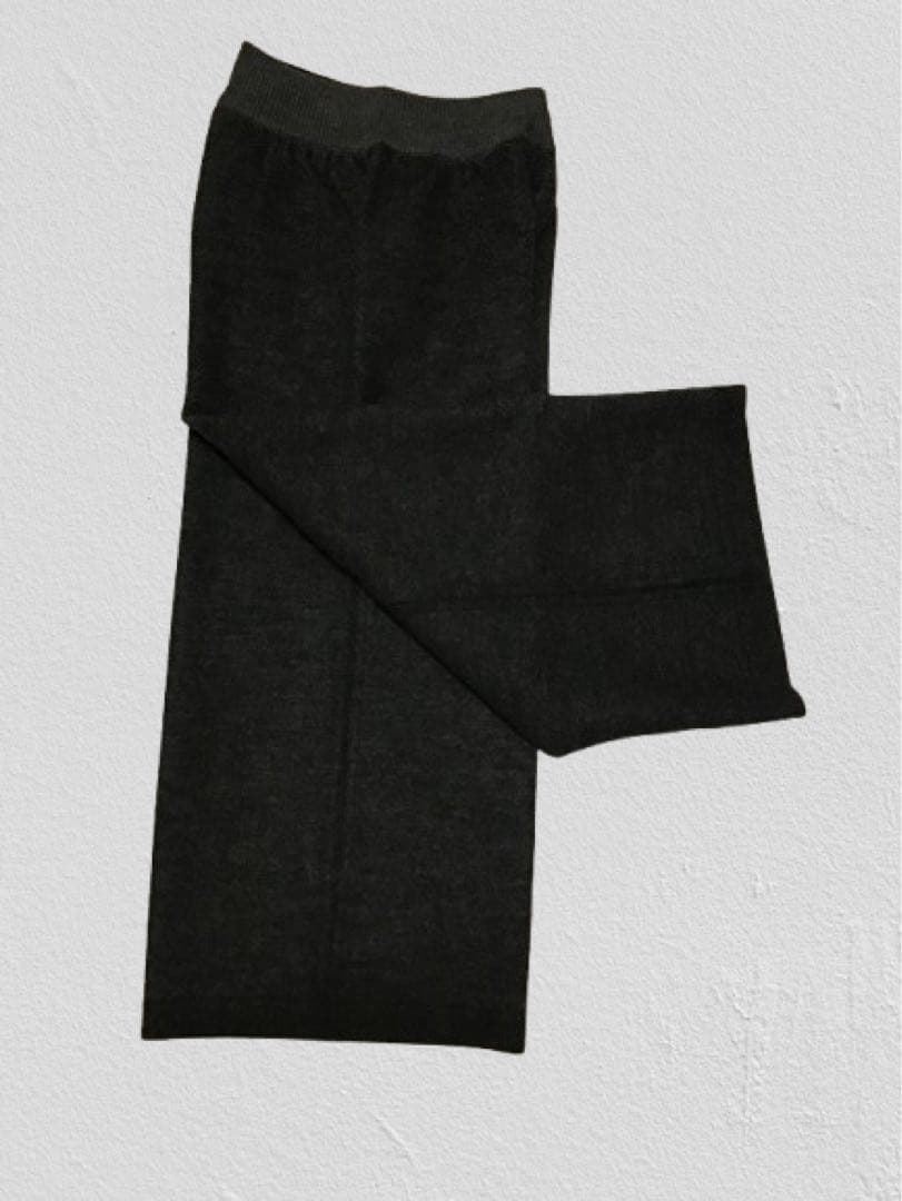 【新品未使用タグ付】iinesダークグレー リバーシブルパンツ