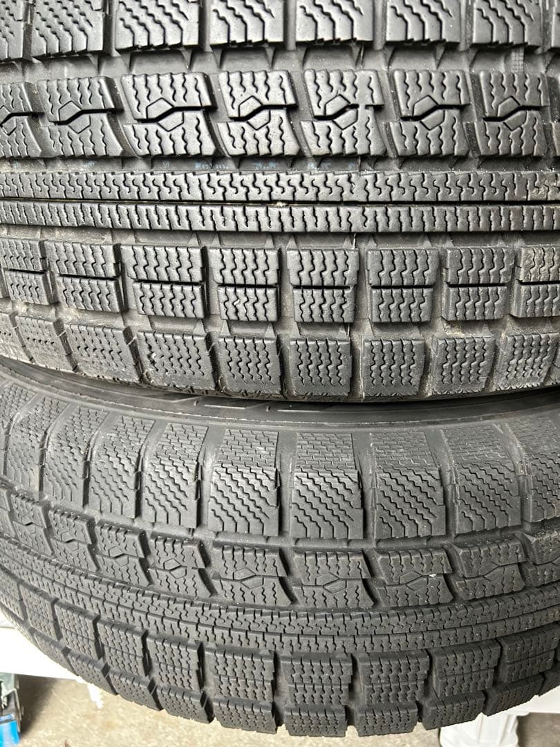 【格安！】引取り限定195/65R15スタッドレスタイヤ　ノア　ヴォクシー　4本