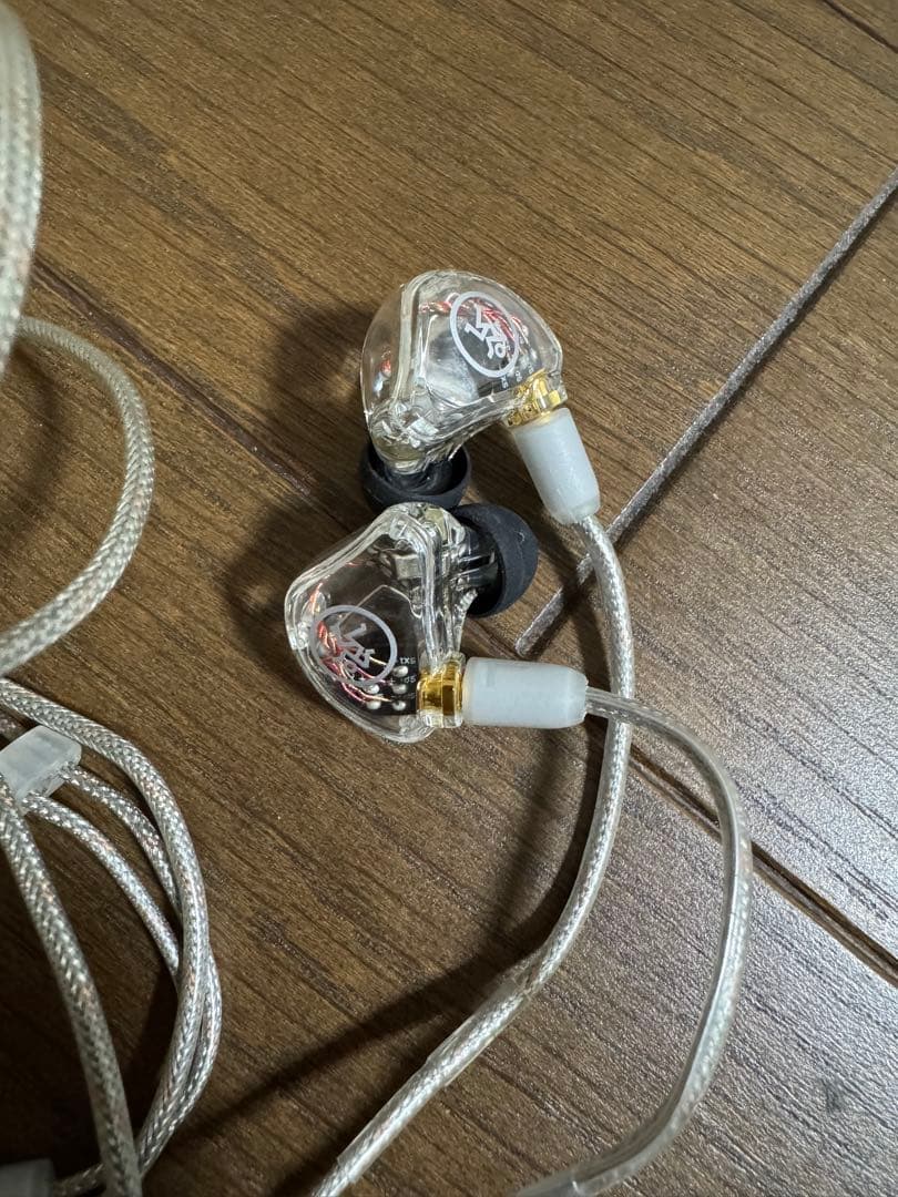 【美品】MACKIE MP-360 有線イヤホン クリアシェルデザイン