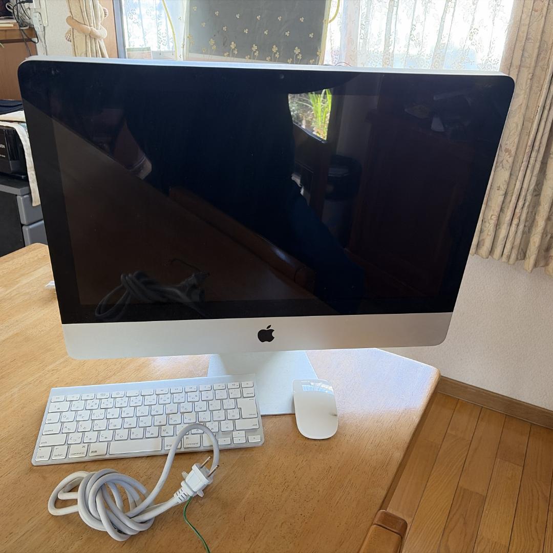 Macデスクトップ iMac (21.5-inch, Mid 2010)
