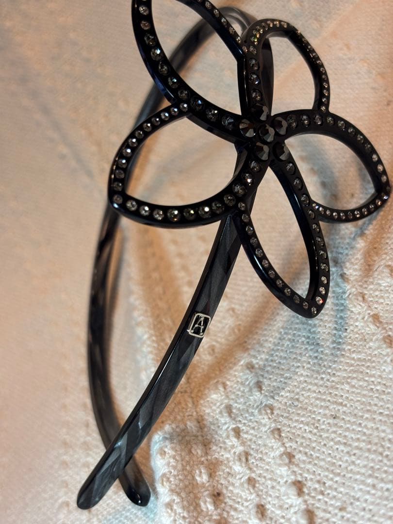 値下げしました⭕️アレクサンドル ドゥ パリ カチューシャ フラワー ブラック