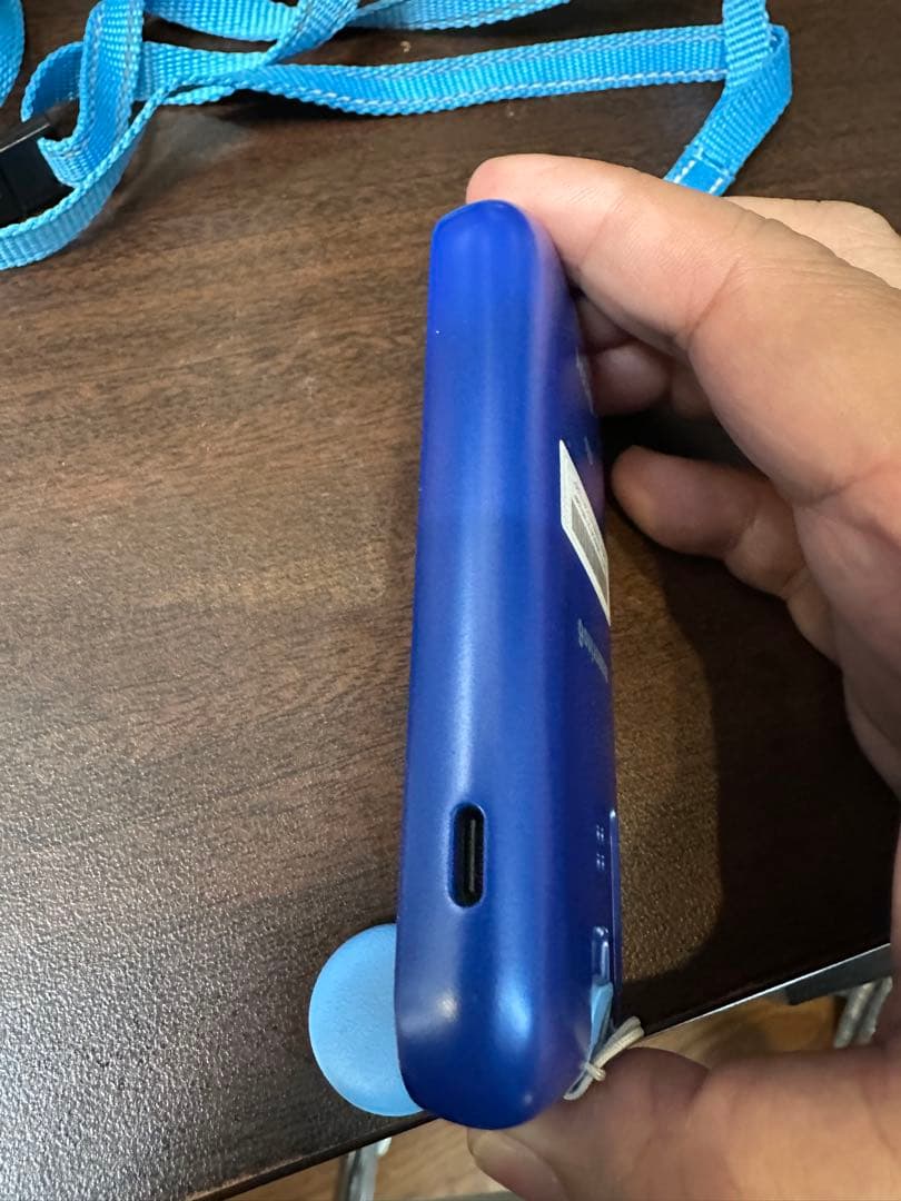 mamorino6 au 青　ソーダ　マモリーノ　子供用携帯